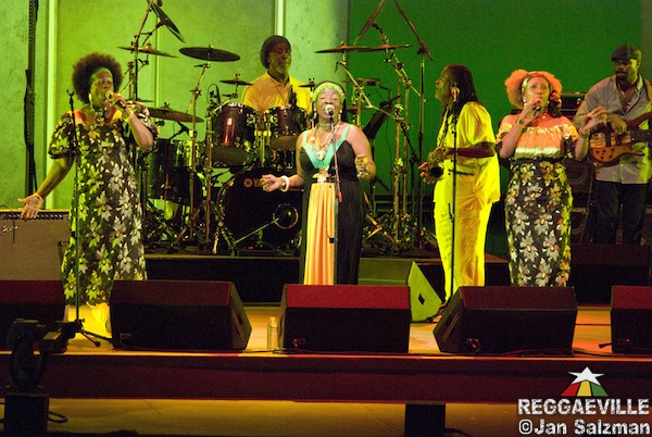 I Threes in Los Angeles, CA