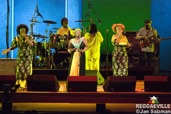 I Threes in Los Angeles, CA