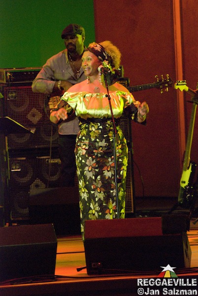 I Threes in Los Angeles, CA