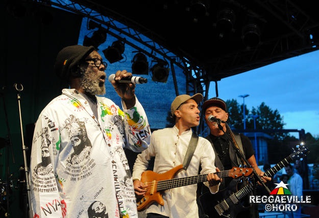 Jamaica Papa Curvin @ Reggae Summer Night 2012