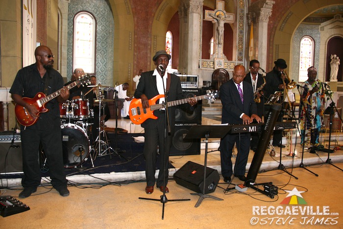 Performances @ John Holt Funeral in Kingston, JA