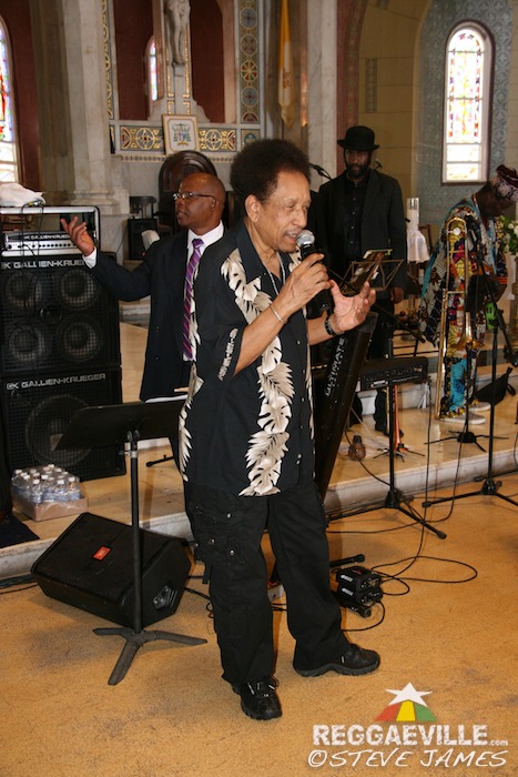 Performances @ John Holt Funeral in Kingston, JA
