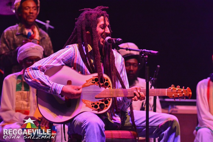 Julian Marley with Ras Michael & The Sons of Negus in Los Angeles, CA 8/20/2015