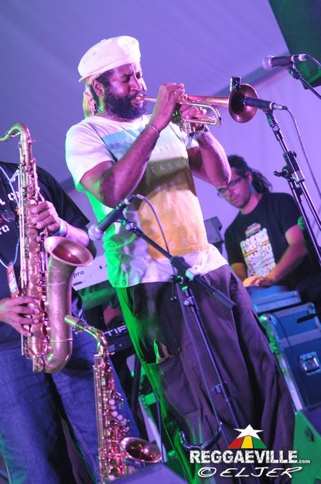 Lloyd Parks & We The People @ Rototom Sunsplash 2013