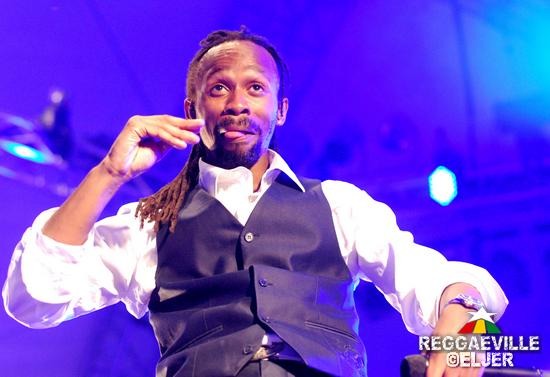 Madcon @ SummerJam 2011