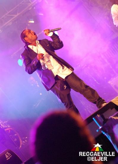 Madcon @ SummerJam 2011