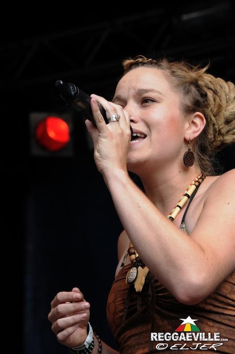 Saralene feat. The Magic Touch @ Reggae Jam 2014