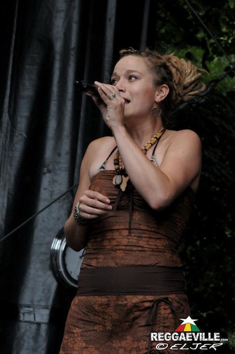 Saralene feat. The Magic Touch @ Reggae Jam 2014