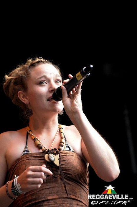 Saralene feat. The Magic Touch @ Reggae Jam 2014