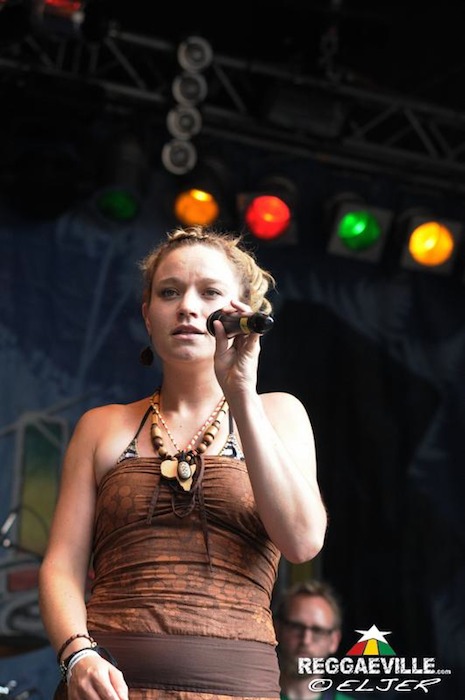 Saralene feat. The Magic Touch @ Reggae Jam 2014