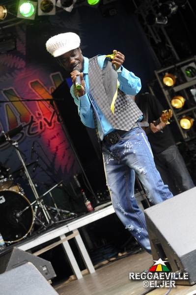 Meeks & Meeks @ Reggae Jam 2012