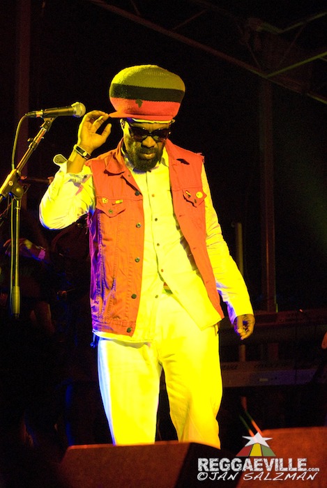 Michael Rose with Sly & Robbie @ Beach Ball Festival 2013