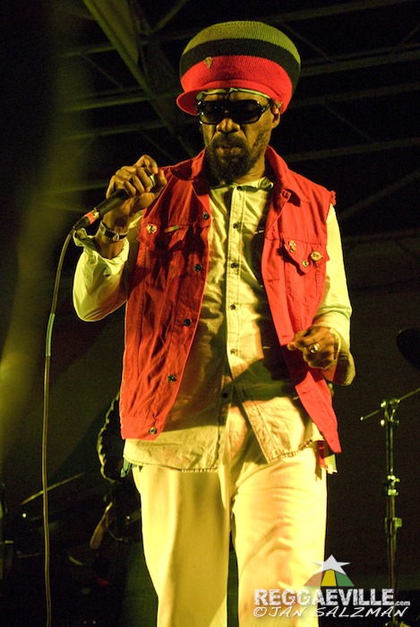 Michael Rose with Sly & Robbie @ Beach Ball Festival 2013