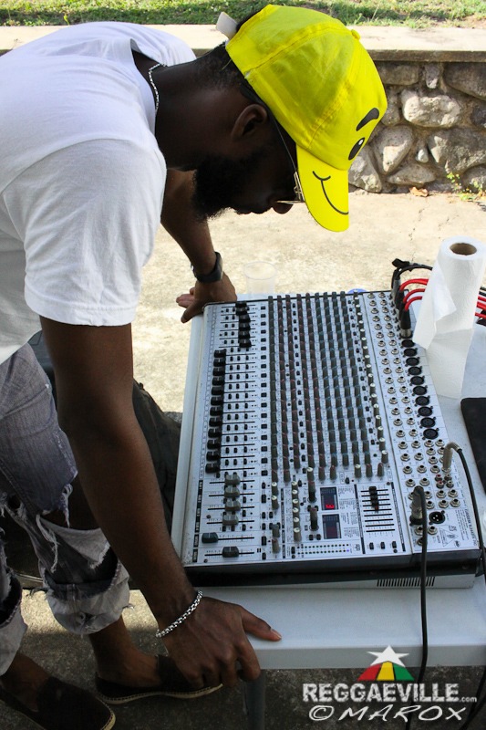 Munchy's Yaad 2016 - Season #2