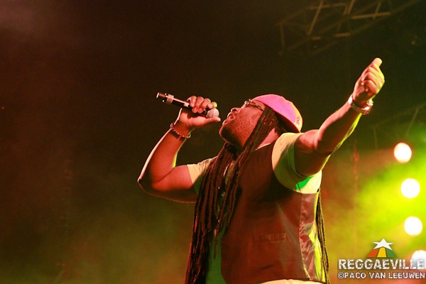 Peetah & Gramps Morgan @ Reggae Geel 2011