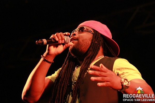 Peetah & Gramps Morgan @ Reggae Geel 2011