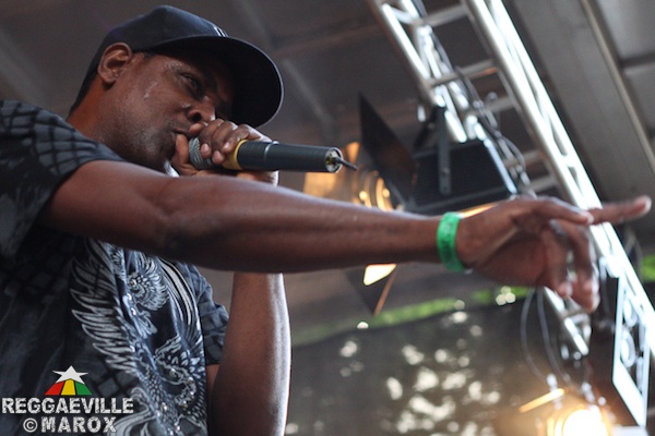 Peter Metro & Squiddley Ranking @ Reggae Jam 2012