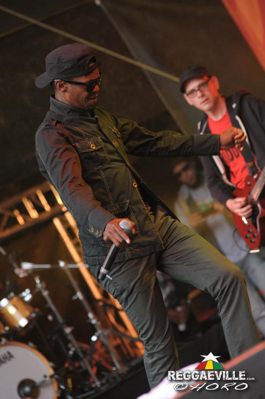 Ray Darwin with House Of Riddim playing Black Uhuru @ Ruhr Reggae Summer - Dortmund 2016
