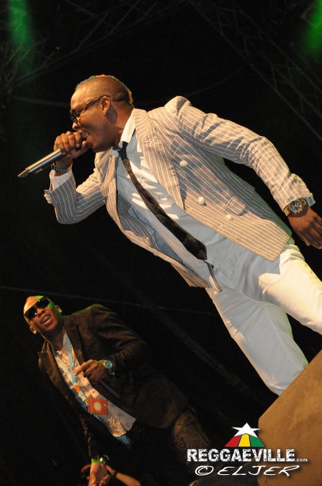 RDX backed by Dub Akom @ Reggae Jam 2014