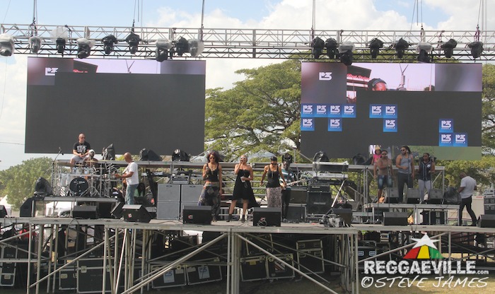 Soundcheck & Set Up @ Shaggy & Friends 2016