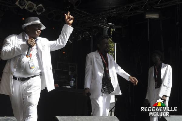 The Silvertones @ Reggae Jam