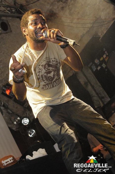 DeeBuzz & Skarra Mucci @ Mattia's Birthday Bashment 2013