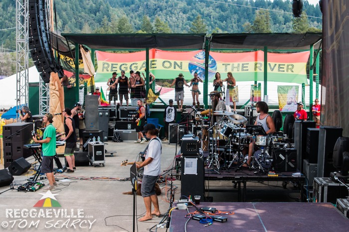 Stick Figure @ Reggae On The River 2015