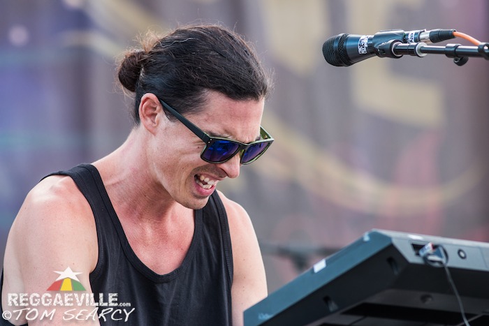 Stick Figure @ Reggae On The River 2015