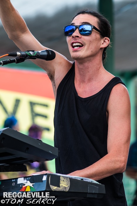 Stick Figure @ Reggae On The River 2015