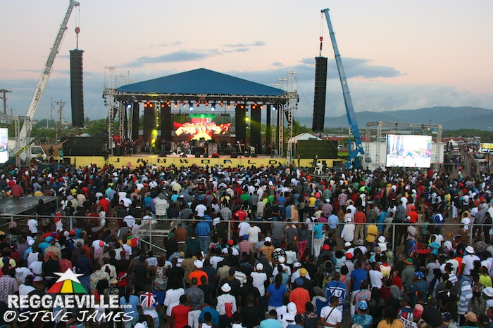 Impressions & Vibes @ Sting 2014