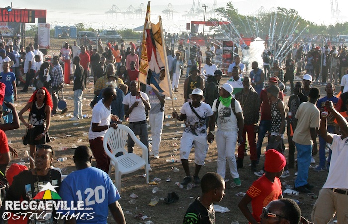 Impressions & Vibes @ Sting 2014