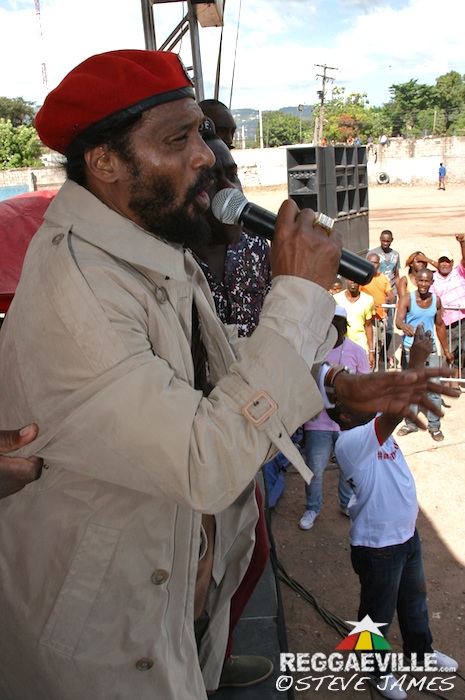 Super Cat - Homecoming in Cockburn Pen