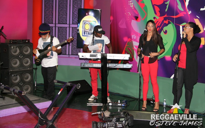Tarrus Riley, Alaine & Dexta Daps @ OnStage TV