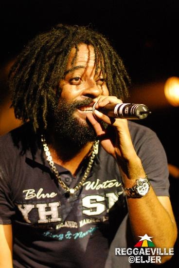 Teacha Dee @ 10th Anniversary Riddim Magazine