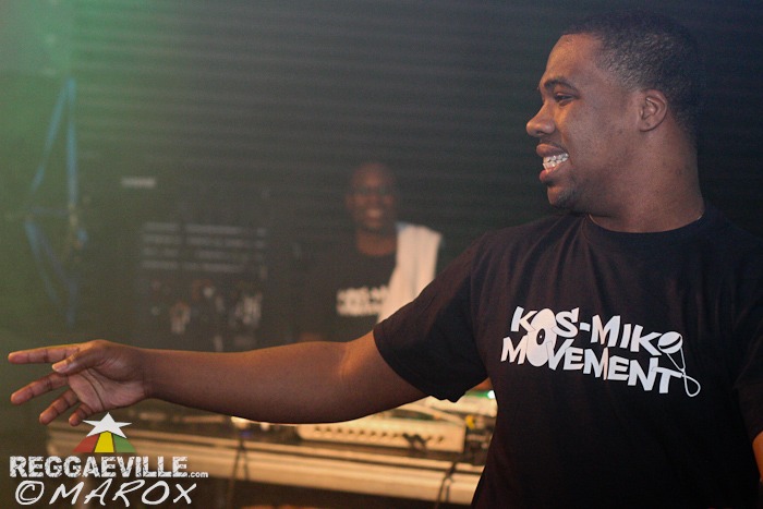 Kosmik Movement @ War Ina East 2013