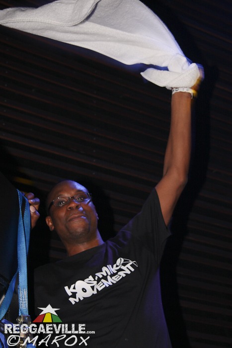 Kosmik Movement @ War Ina East 2013