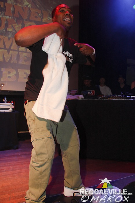 Kosmik Movement @ War Ina East 2013