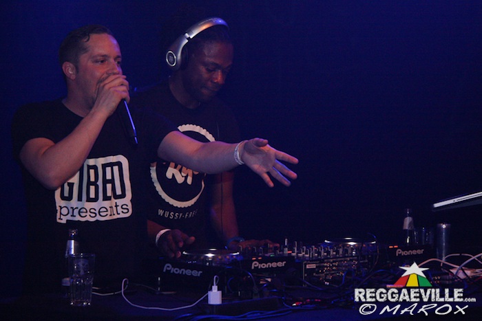 Jugglerz vs. Black Chiney @ War Ina East 2015