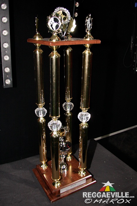 Jugglerz vs. Black Chiney @ War Ina East 2015