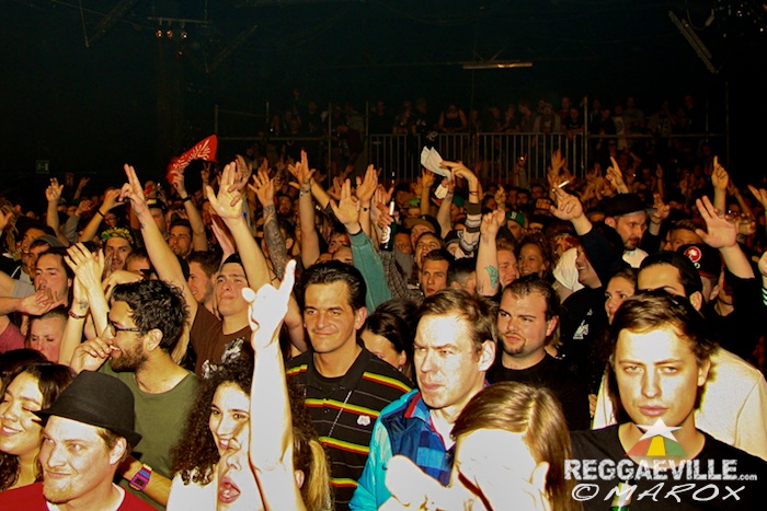 Jugglerz vs. Black Chiney @ War Ina East 2015