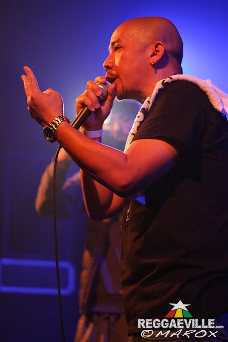 Jugglerz vs. Black Chiney @ War Ina East 2015