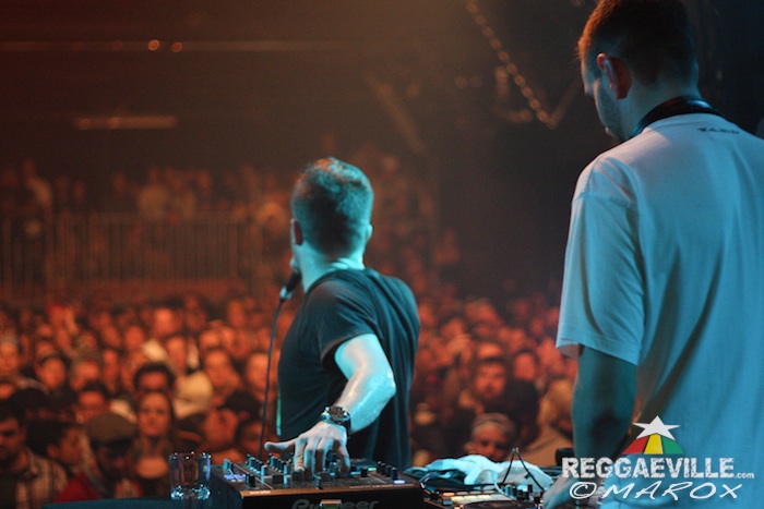 Jugglerz vs. Black Chiney @ War Ina East 2015