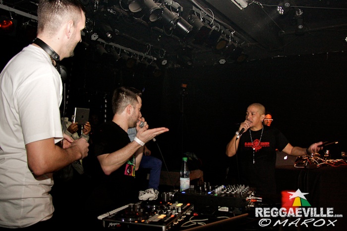 Jugglerz vs. Black Chiney @ War Ina East 2015