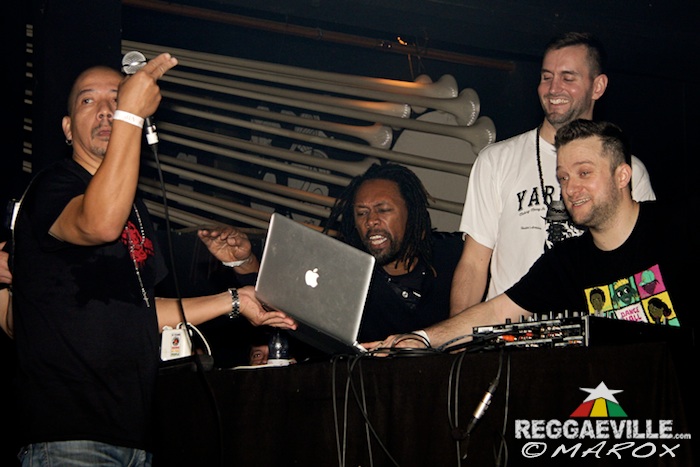 Jugglerz vs. Black Chiney @ War Ina East 2015