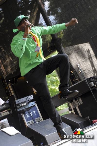 Captain Barkey & Wickerman @ Reggae Jam 2012