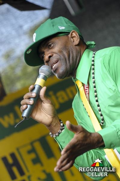 Captain Barkey & Wickerman @ Reggae Jam 2012