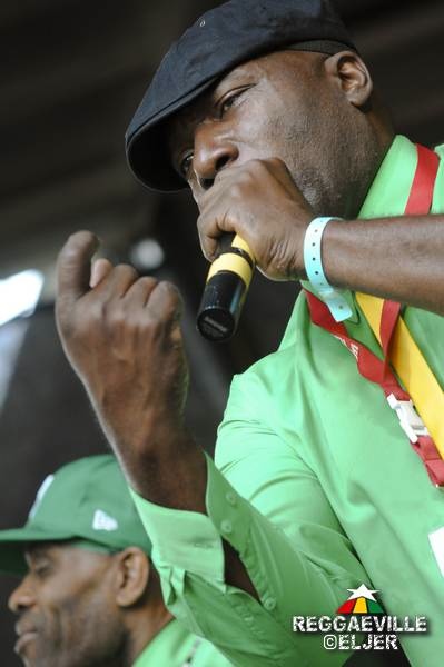 Captain Barkey & Wickerman @ Reggae Jam 2012