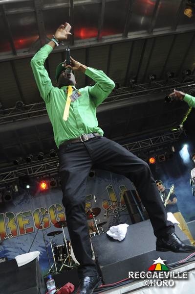 Captain Barkey & Wickerman @ Reggae Jam 2012