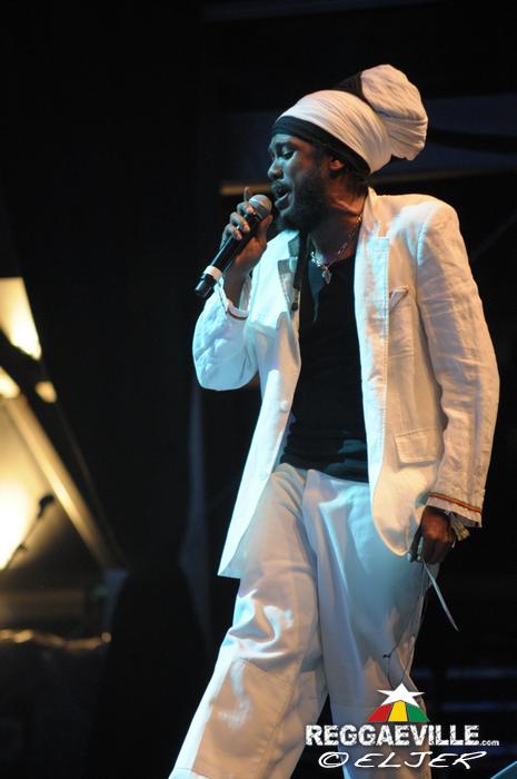 Yaniss Odua & Artikal Band @ Rototom Sunsplash 2014