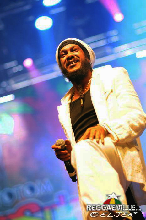 Yaniss Odua & Artikal Band @ Rototom Sunsplash 2014